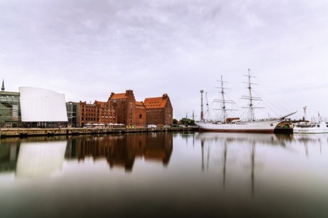 Stralsund: Old Town Highlights Private Walking Tour - Tour Itinerary