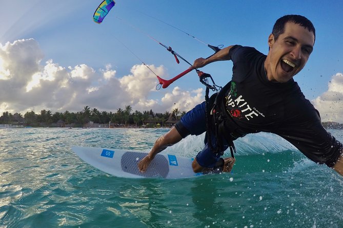 Strapless Kitesurf Lessons in Tulum - Confirmation and Service Animals