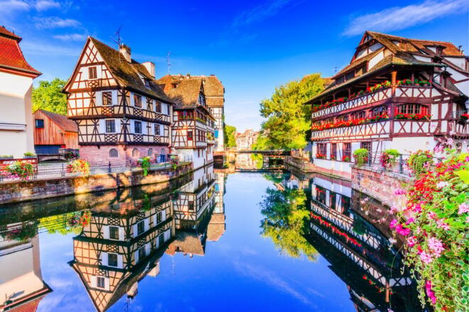 Strasbourg: App Guided Tour With Puzzles - Featured Attractions