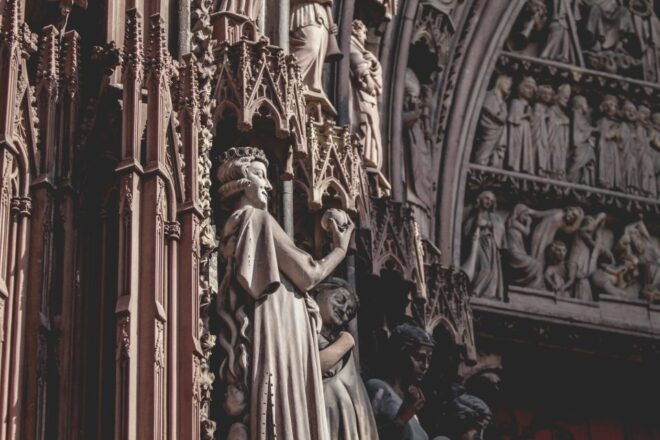 Strasbourg: Cathedral Official Digital Audio Guide - Selecting Participants and Date