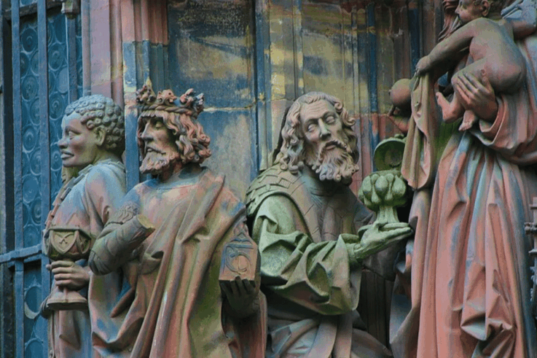 Strasbourg: Christmas Market and City 3 Hour Walking Tour - The Charm of Place Gutenberg