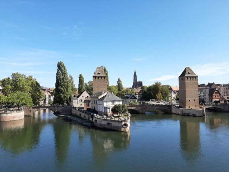 Strasbourg: Guided Walking Tour With Some Testing Sweet - Highlights of the Guided Tour Itinerary