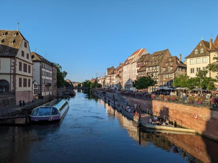 Strasbourg: the Cathedral District and Its Secrets - Navigating the District