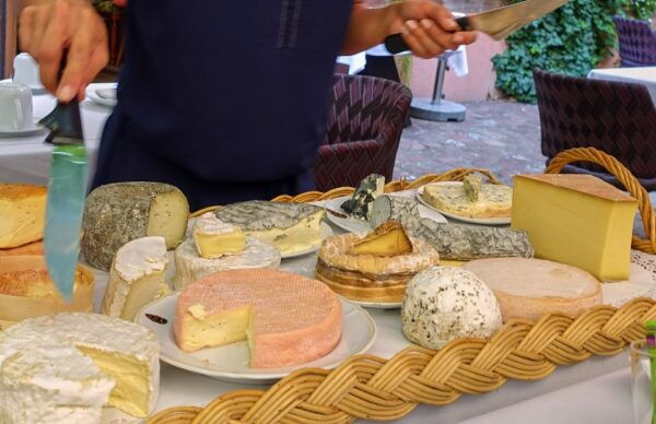 Strasbourg: Traditional Food Group Walking Tour - Common Questions