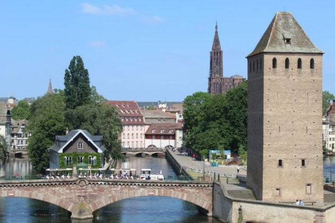 Strasbourg: Walking Tour With Local Guide - Participant and Date Selection