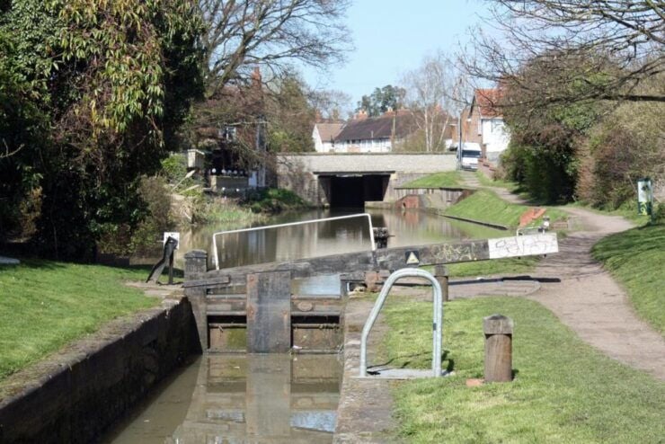 Stratford : Quirky Self-Guided Smartphone Heritage Walks - Unusual and Intriguing Places to Visit