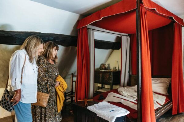 Stratford-Upon-Avon: Anne Hathaways Cottage Entry Ticket - Explore the Cottage