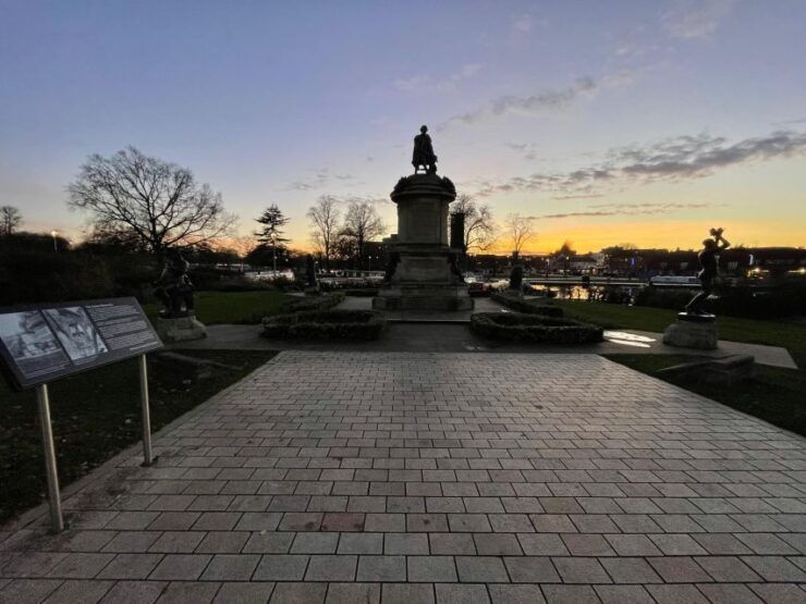 Stratford-Upon-Avon: City Exploration Self-Guided Audio Tour - Experience and Tour Details