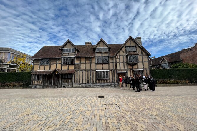 Stratford Upon Avon & Warwick Castle Private Tour - Tour Highlights