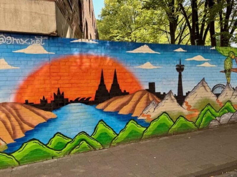 Street Art Guided Tour Severinsviertel - Starting Point and Orientation