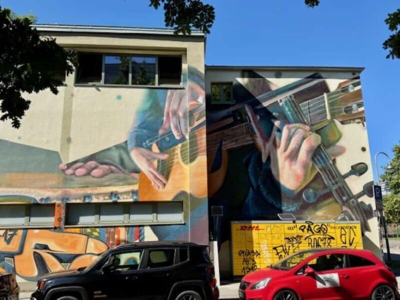 Street Art Guided Tour Severinsviertel - Duration and Pacing