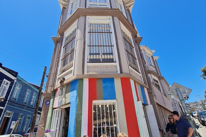 Street Art in Valparaiso and Wines in Casablanca From Santiago - The Sum Up