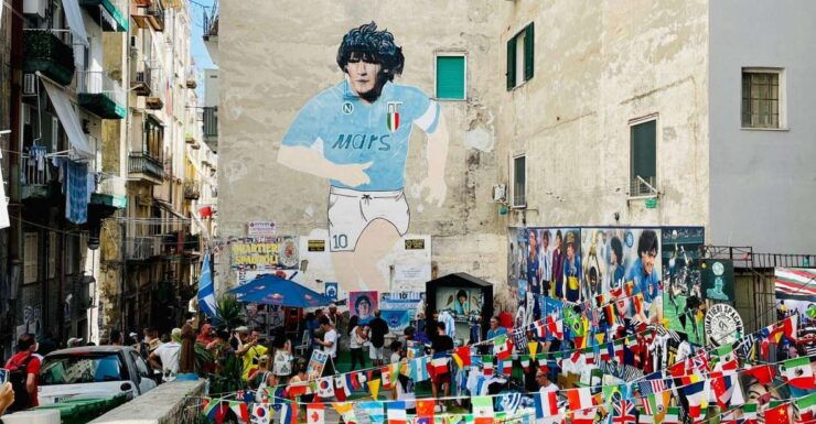 Street Art Tour of the Spanish Quarters & Maradona Idol - Tour Overview