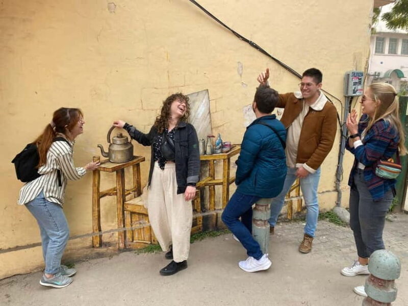 Street Art Walk & Lodhi Gardens with Chai & Food - Good To Know