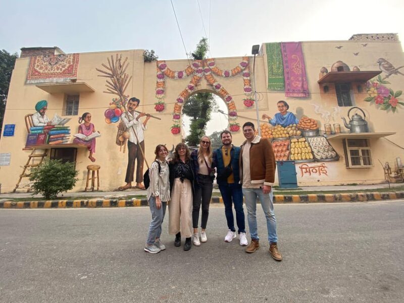 Street Art Walk & Lodhi Gardens with Chai & Food - Who Should Consider This Tour?