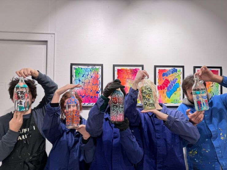 Street-Art Workshop: Bottle Customization With an Artist - Workshop Details