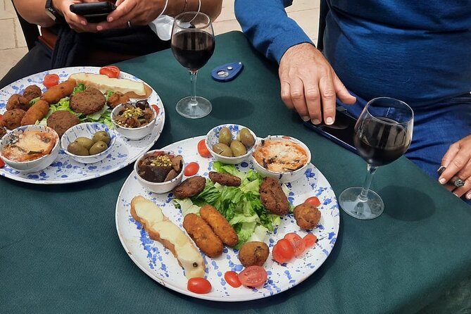 Street Food Tour and Guided Tour of Ortigia - Inclusions and Meeting Point