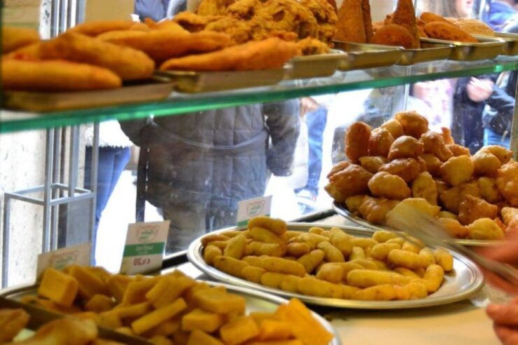 Street Food Tour: the Neapolitan Culinary Art - Experience Description