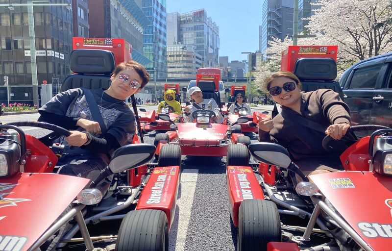 Street Go-Kart Experience in Akihabara/Shibuya by the Original Stree - The costume, photos and public attention