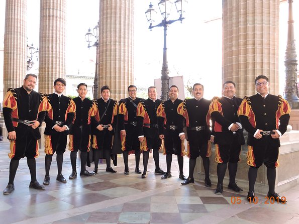 Street Processions With the Vice-Royal Student. - Inclusions and Maximum Capacity