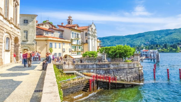 Stresa and the Borromean Islands: Italian Lakes Private Tour - Lunch on the Islands