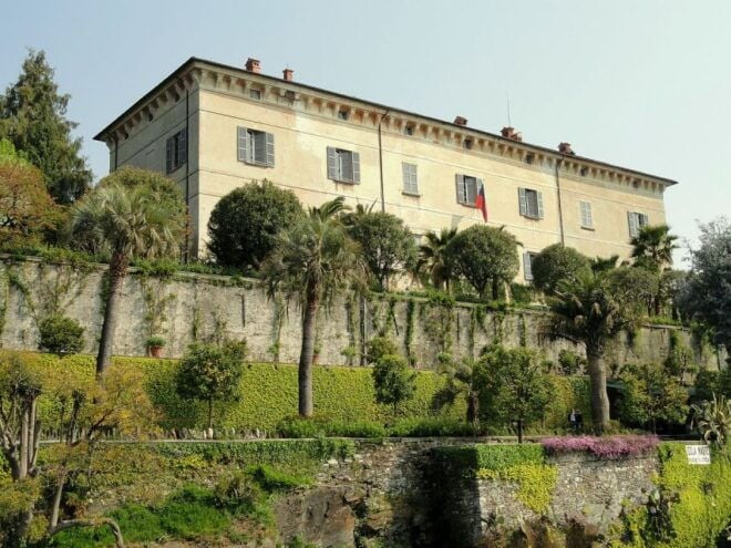 Stresa: Boat Tour of the 3 Borromean Islands Free Departure - Meeting Point