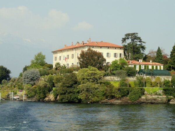 Stresa: Boat Tour of the 3 Borromean Islands Free Departure - Customer Reviews