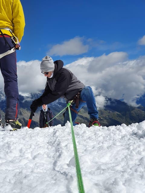 Stubaier Glacier: Experience up Close - Basic Training - Pricing and Inclusions