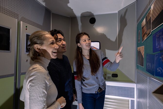 Studio Escape - Private Immersive Experiential Cinema - Common Questions