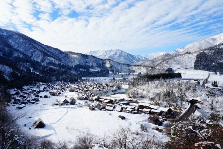 Stunning Japan with Shirakawa-go by Stunning Tours - 8-Day Osaka to Tokyo Tour - Day 5: Shirakawa-go and Takayama Jinya