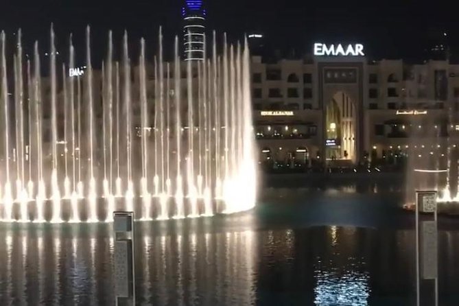 Stunning Night Tour With Dubai Fountain and the Burj Khalifa - Luxury Transportation: Travel in Style and Comfort