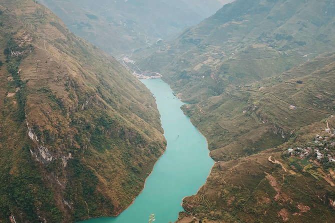 Stunning Ride in Ha Giang Loop - Exploring the Majestic Landscapes of Ha Giang