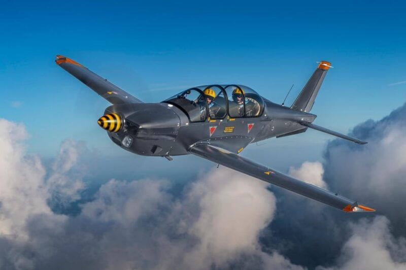 Stunt Military Jet Flight Experience Near Paris - Good To Know