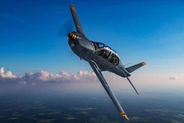 Stunt Military Jet Flight Experience Near Paris - Pre-Flight and Safety