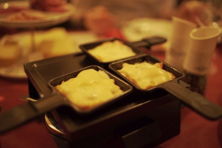 Stuttgart: Evening of Raclette and Wine - Activity Overview