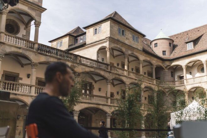Stuttgart: Exclusive City Walk - Eckensee Lake and the Seat of the Landtag