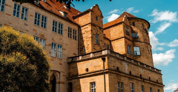 Stuttgart History(Ies) - Princely and Bourgeois Life Insights