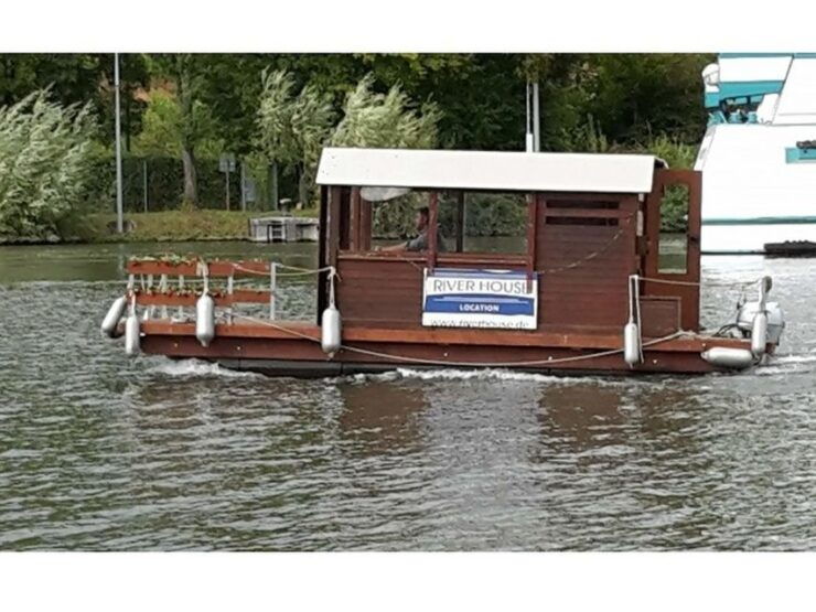 Stuttgart: Private Neckar River Raft Cruise With Grilling - Experience