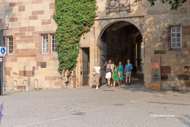 Stuttgart: The real fake news tour - FAQ