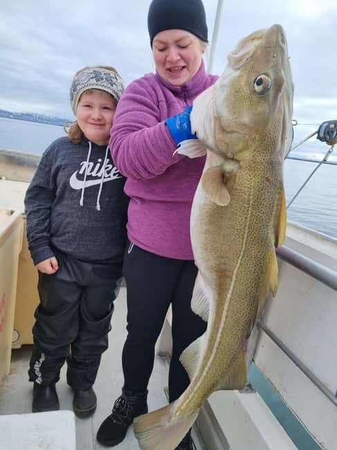Stykkishólmur: Sea Angling Tour with Local Guide - Good To Know