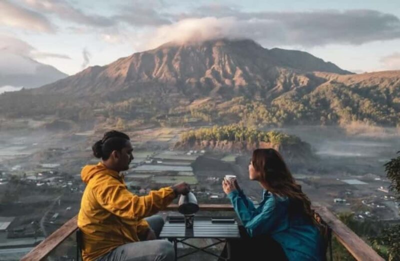 Sukawana Sunrise with Floating Temple & Kintamani Cafe Tour - Discovering Bali’s Magical Sunrise in Sukawana