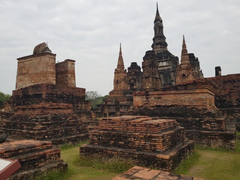 Sukhothai: Full-Day Historical Park Cycling Tour with Lunch - Good To Know