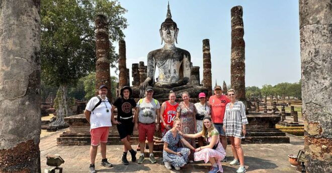 Sukhothai: Historical Park & Countryside Cycling Tour - Sukhothai Historical Park Visit