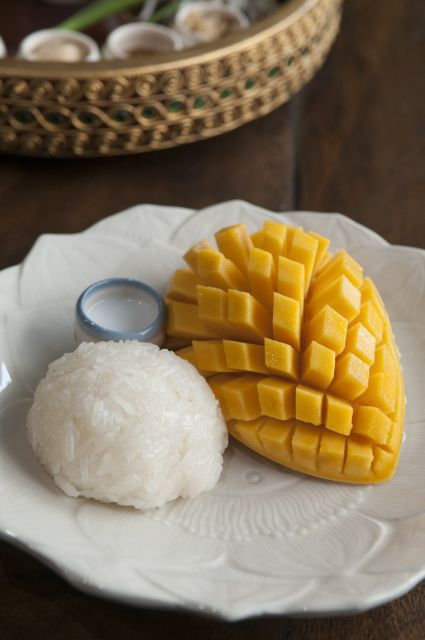 Sukhumvit: Hands-on Thai Cooking Class & Market Tour in BKK - Dietary Options