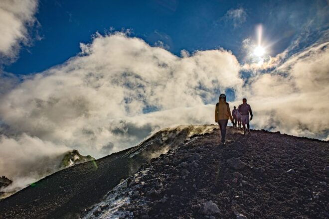 Summit Craters 3357 M. Trekking Tour - Tour Duration and Languages