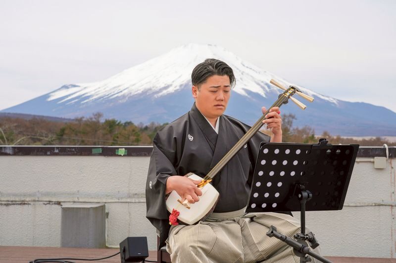 Sumo Wrestling Experience with Mt. Fuji View | Live Show at Yamanaka - Who Should Book This Sumo Show?