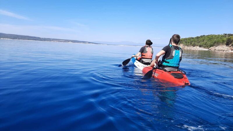 SUN BREAK KAYAK TOUR - SELCE - Approaching Novi Vinodolski