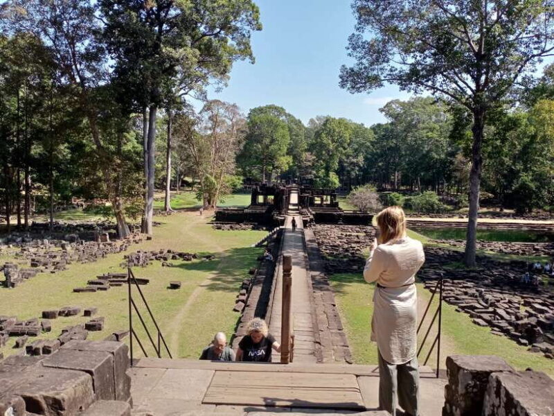 Sun Rise Small Group Day Tour in Temples of Angkor - An In-Depth Look at the Tour Experience