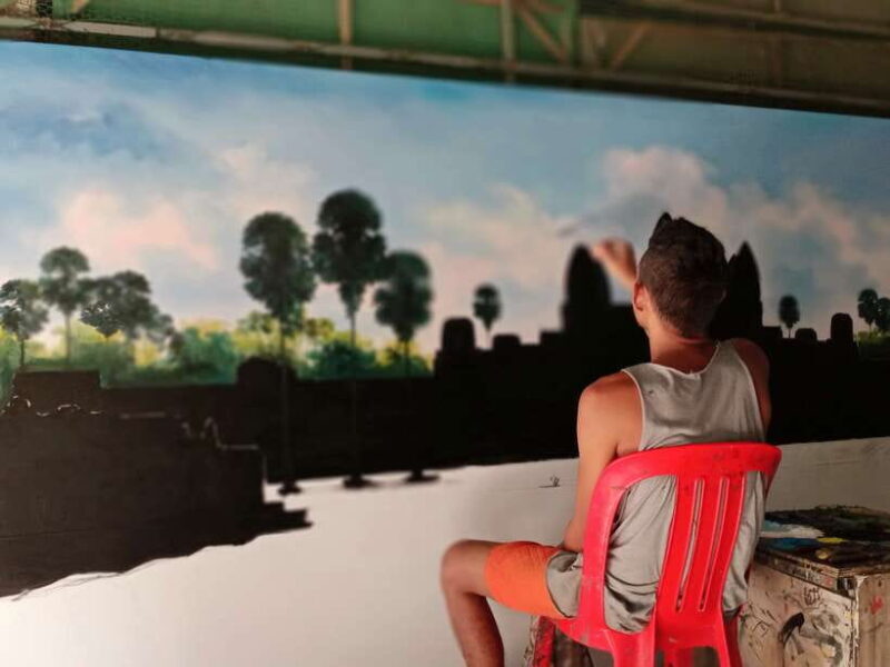 Sun Rise Small Group Day Tour in Temples of Angkor - Who Is This Tour Best For?