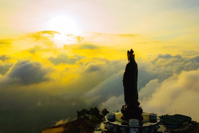 Sun World Ba Den Mountain Cable Car Ticket in Tay Ninh - The buffet is a useful summit break